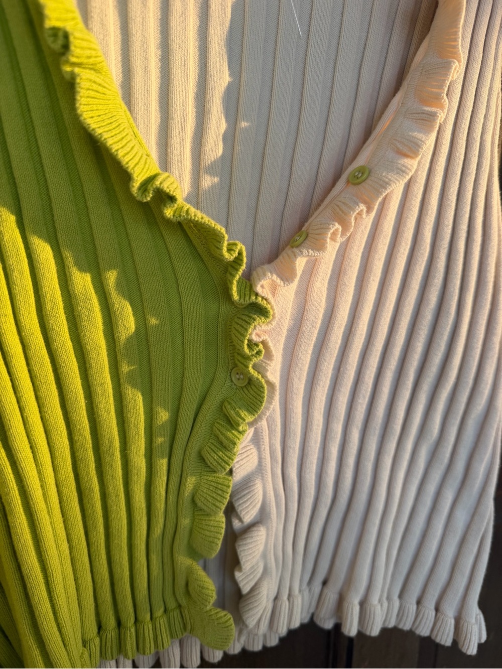 Two-Tone Ruffled Rib Knit Tank Top - Lime & Cream - Picture 4 of 6